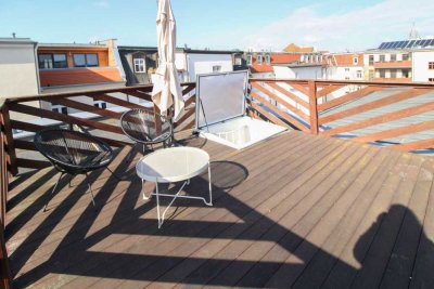 Willkommen in Ihrer 2-Zimmer-Whg. mit eigener Dachterrasse - voll möbliert! Citynahes Wohnen!