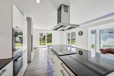 Großzügiges und modernes Einfamilienhaus mit Einliegerwohnung