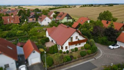 Familienfreundliches Einfamilienhaus in Ortsrandlage von Greuth