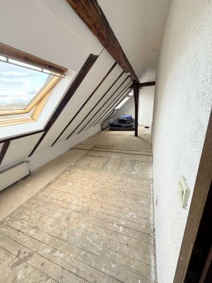 Helle 2,5-Zimmer Wohnung im Dachgeschoss in Bochum-Riemke