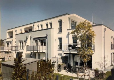 Top 2-Zi.-D.achgeschosswohnung, 1A Ausstattung mit Balkon und EBK in Gilching