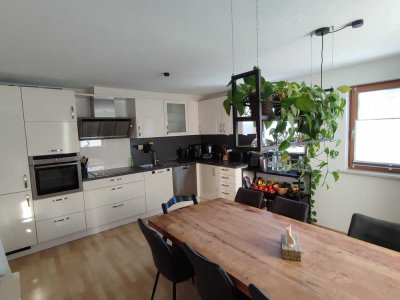 helle 4-Zi-Whg. im 1. OG, in Wertachs Dorfmitte,  ab 1. Mai 2026