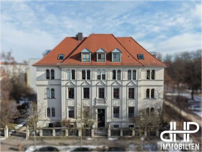 Für Menschen, die Eindruck hinterlassen: Hochwertige Eigentumswohnung in historischem Altbau