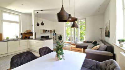 Stilvolle Altbauwohnung mit moderner Ausstattung in Bestlage von Erfurt