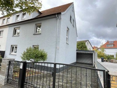 Schickes Zweifamilienhaus in Bad Vilbeler Waldnähe!