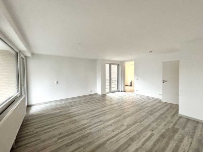 3-Zimmer-Etagenwohnung mit Westbalkon, Stellplatz und Fahrstuhl