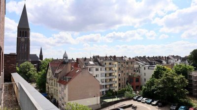 INDIVIDUELLE & MODERNE DG-WOHNUNG MIT HOHEN DECKEN & 2 DACHTERRASSEN / AUCH ONLINE BESICHTIGEN