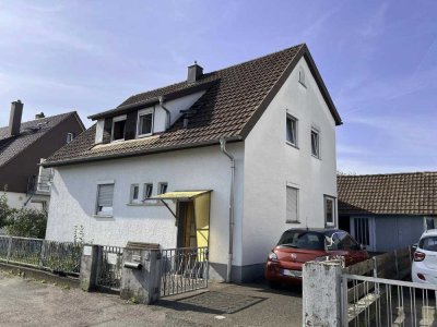Familienfreundliches Zweifamilienwohnhaus mit Garten