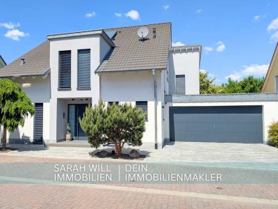 Freistehendes Designhaus mit SwimSpa, Doppelgarage, Gartenidylle & Top-Ausstattung in Dannstadt