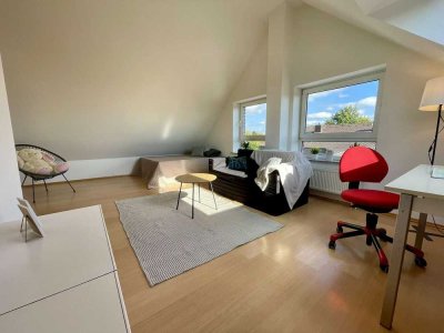 Geräumige 4-Zimmer + Studio Wohnung mit Balkon, Garage und Stellplatz