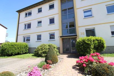 Sonnige 3-Zi-Whg mit EBK und Balkon in Kernen im Remstal