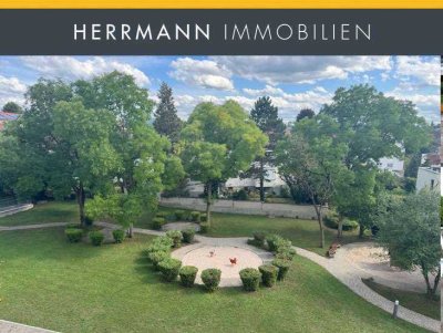 Sonnige 2,5-Zimmer-Wohnung mit Westbalkon und traumhaftem Weitblick und Aufzug in Sommerrain