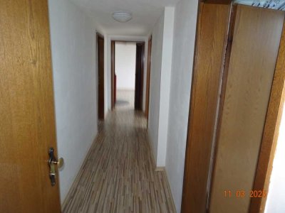 Helle renovierte 3,5 ZKB  Dachgeschosswohnung