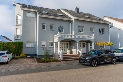 Erstklassiges Renditeobjekt in Top-Lage von Eggenstein! Mehrfamilienhaus mit Stellplätzen und Garage