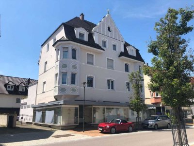 Nette 2-Zimmer-Altbauwohnung mit Balkon in Zentrumslage!