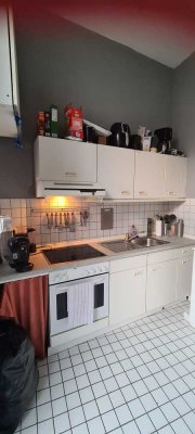 2,5-Zimmer-Altbauwohnung mit Balkon in Lübeck-St. Lorenz Süd