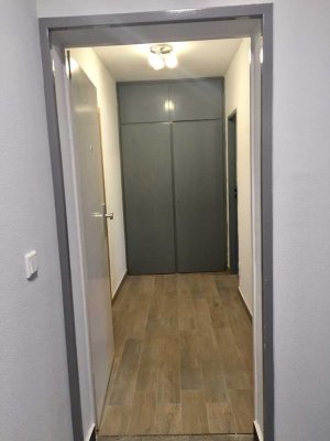 Moderne 2 Zimmerwohnung in Eschersheim gegenüber Rewe zu vermieten