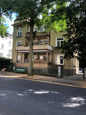 + Top zentral in Gründerzeit Villa +