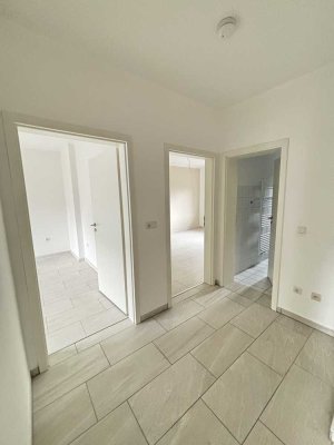 �⭐3 ZimmerWwhnung mit Südbalkon, Laminat, Fliesen, Wohnküche, & Garage⭐�