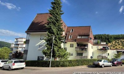 Gepflegte, geräumige 2,5-Zimmer-Wohnung mit Terrasse