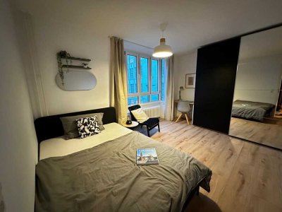 Modernes Zimmer in neu sanierter Design-WG in Bestlage!