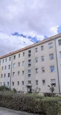 3-Raum-Wohnung mit Potenzial – 60 m² in ruhiger Lage mit guter Anbindung – Sanierungsobjekt