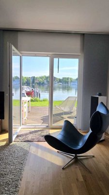 TRAUM AM WASSER: EXKLUSIVE MAISONETTE TOP-AUSSTATTUNG MIT TIEFGARAGE UND BOOTSLIEGEPLATZ
