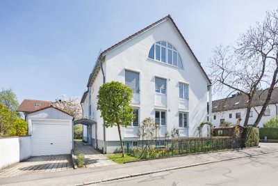 Sonnendurchflutete Dachgeschosswohnung mit Balkon in bezugsfreiem Zustand