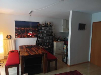 2-Zimmer EG-Wohnung mit Terrasse + Garten
