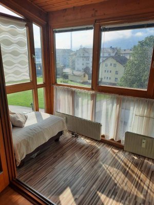 4 Zimmer Eigentumswohnung (ca. 113 m²) mit Wintergarten und Carport