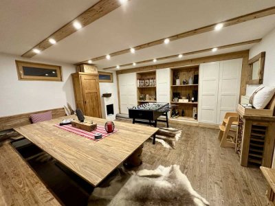 !! Provisionsfrei!! Stilvolles, modernisiertes 6-Raum-Reihenhaus in Gilching
