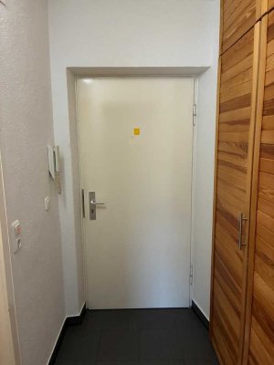 Charmante 1-Zimmer Wohnung im 3. OG mit Balkon in Augsburg-Oberhausen Provisionsfrei