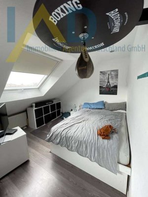 Gepflegtes, großzügiges Reihenmittelhaus mit Garten in idyllischer Lage Nürnbergs inklusive Garage