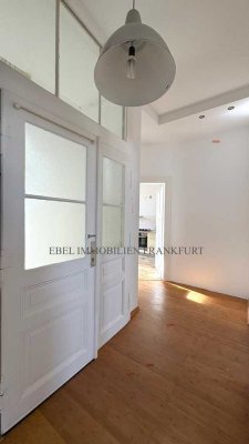 ALTBAU I PREUNGESHEIM I 3- ZIMMER I HOHE DECKEN I PARKETT I KÜCHENZEILE I GARAGE u. STELLPLATZ I