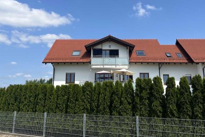 "ENTSPANNTES WOHNEN IM GRÜNEN"