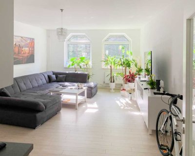 Moderne City-Wohnung mit Dachterrasse, Fahrstuhl und PKW-Stellplatz