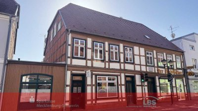 Renommiertes Stadthaus mit Praxis & 2 WE