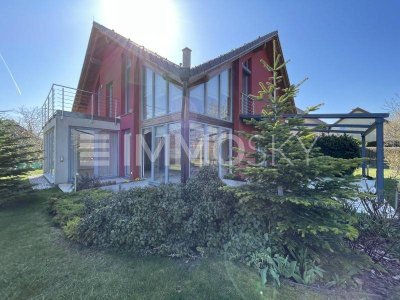 Hochwertiges Wohndomizil mit traumhaftem Garten!