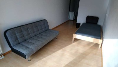 Schöne, teilmöblierte Studentenwohnung mit Pantryküche