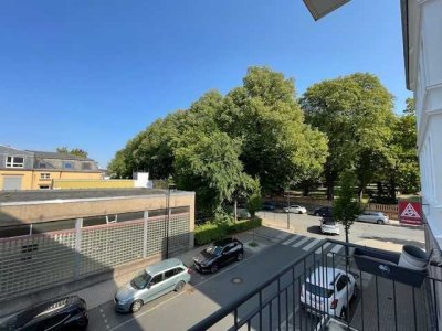 Neheim-City! Charmante 3-Zimmer-Altbauwohnung mit Balkon
