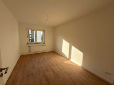 Erstbezug nach Sanierung: 2 Zimmer mit Balkon