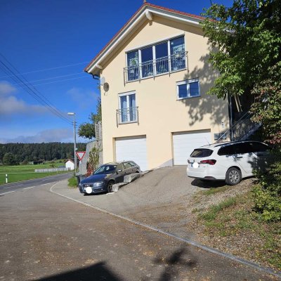 Dachgeschoss-Wohnung mit Balkon und Terrasse, 3 Zimmer, in Krauchenwies