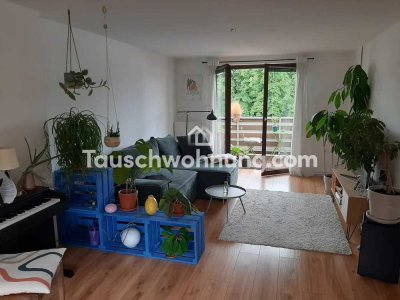 Tauschwohnung: Biete helle Dachgeschosswohnung mit großem Balkon
