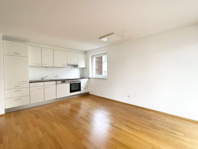 Ruhig wohnen, zentral genießen - gemütliche 2-Zimmer-Wohnung mit Wohlfühlcharakter!