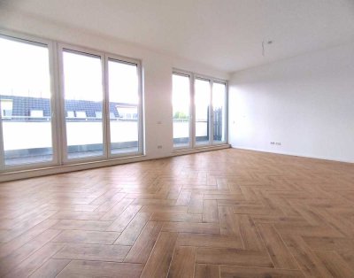 Helle 2-Zi-DG-Wohnung mit Wannenbad & Fußbodenheizung – Besichtigungen Sa/So ☎️ 0172/3261193