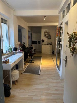 3-Zimmer Maisonette-Wohnung / Balkon in N-Bärenschanze