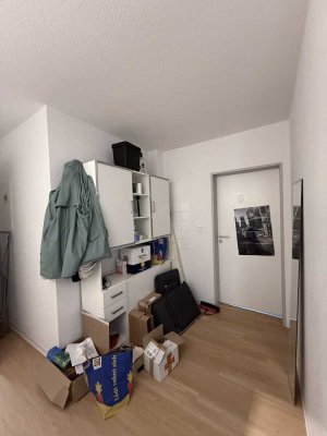 ***1 Zimmer in 2-WG ab 1.5.26, renoviert, inkl. Strom und Internet,**nur RWTH und TH Studenten**