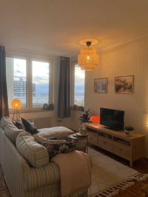 Exklusive, gepflegte 3-Raum-Penthouse-Wohnung mit EBK in Heidelberg