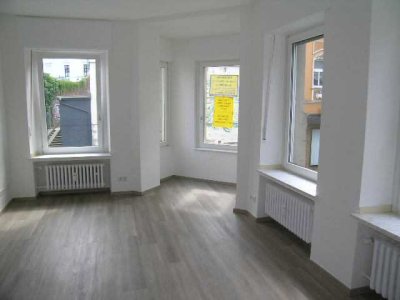 Velbert-Neviges, Zentrum! Komplett sanierte  3 Zimmer Wohnung