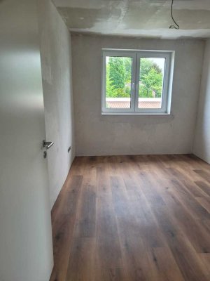 Sehr schöne helle Wohnung, Erstbezug, kernsanierter Altbau nach KfW 55 Richtlinie